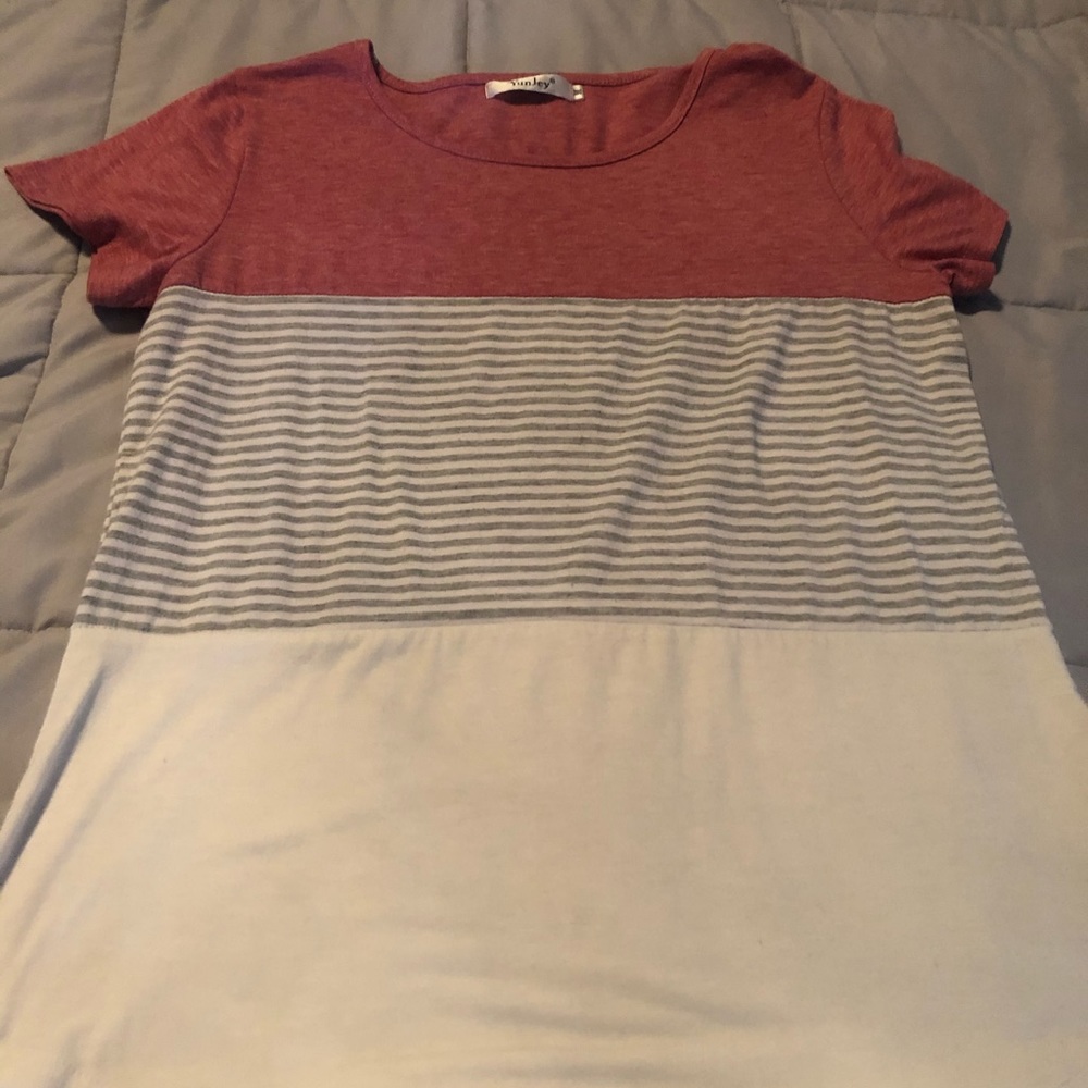 Women’s tee